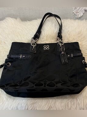 COACH SIGNATURE COLETTE BLACK JACQUARD TOTE SHOULDER HANDBAG 16435